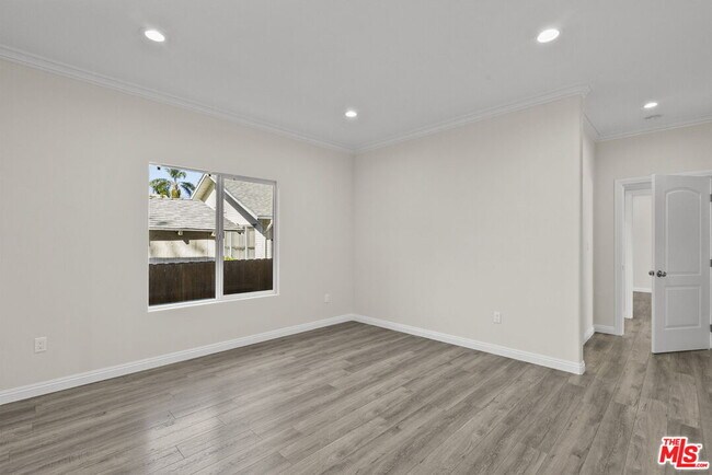 Building Photo - 6715 Cedros Ave