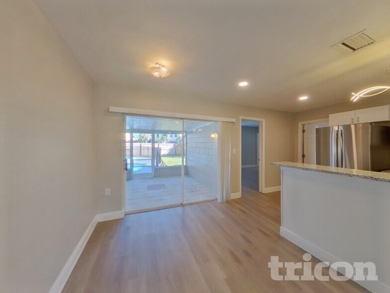 Building Photo - 201 85th Ave N