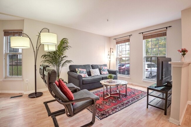 Building Photo - 18806 Harmony Woods Ln