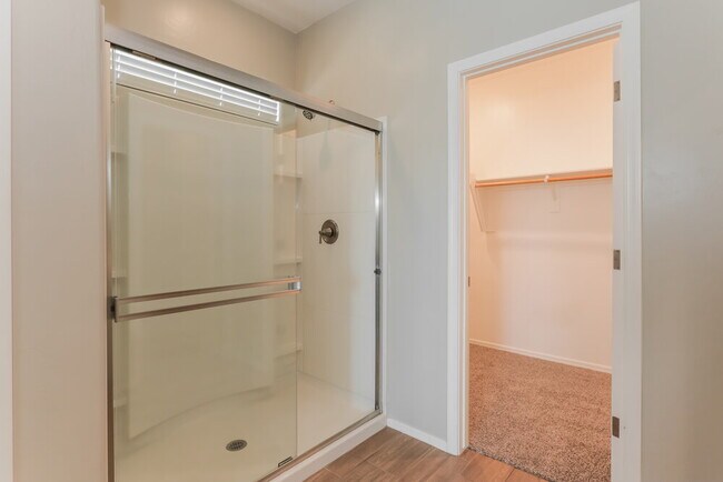 Building Photo - 334 S Willow Wick Dr