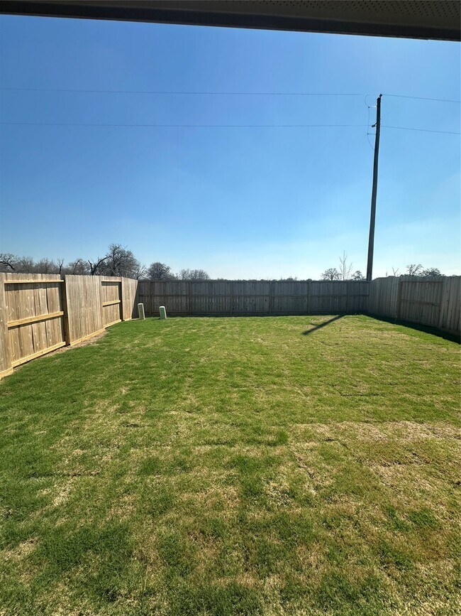 Building Photo - 206 Mercury Sky Rd