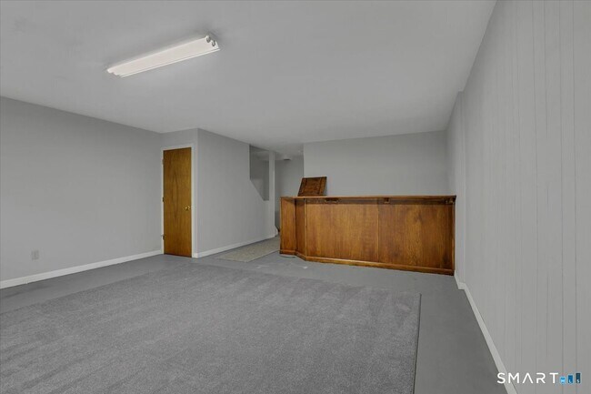 Building Photo - 10 Briar Ct