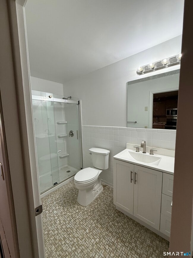 Building Photo - 388 S Main St