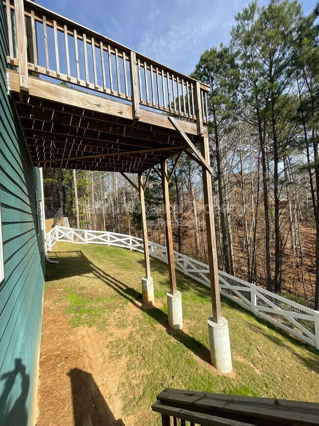 Building Photo - 1616 Chancery Ln