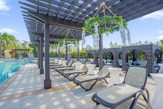 Building Photo - 14525 Damai Ln
