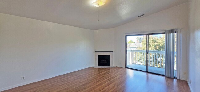 Building Photo - 7862 Hampton Ln