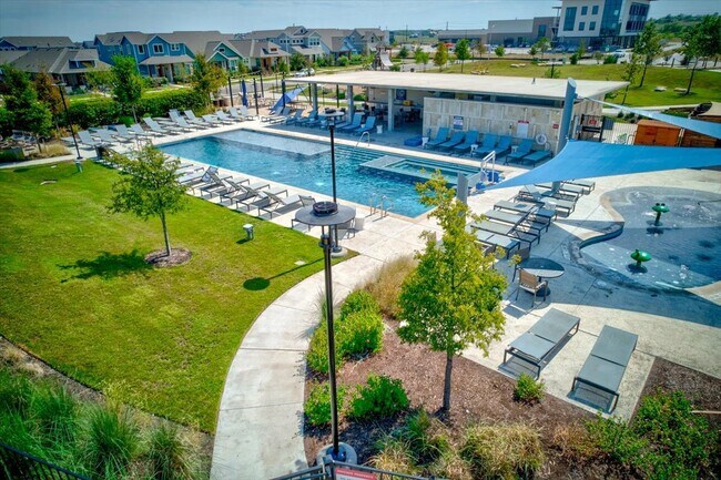 Building Photo - 9015 Cattle Baron Path