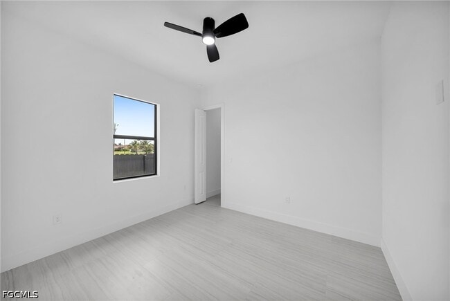 Building Photo - 3543 NE 14th Pl