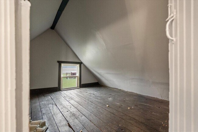 Building Photo - 34 N Union Rd