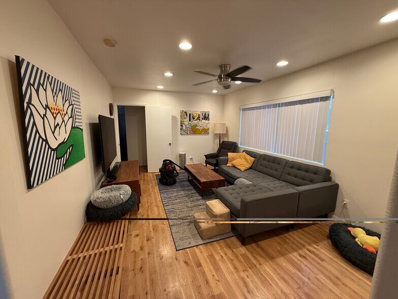Building Photo - 4907 S Centinela Ave
