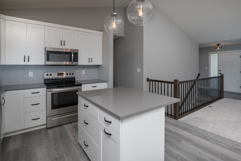 Building Photo - 3715 Fernwood Ln SW