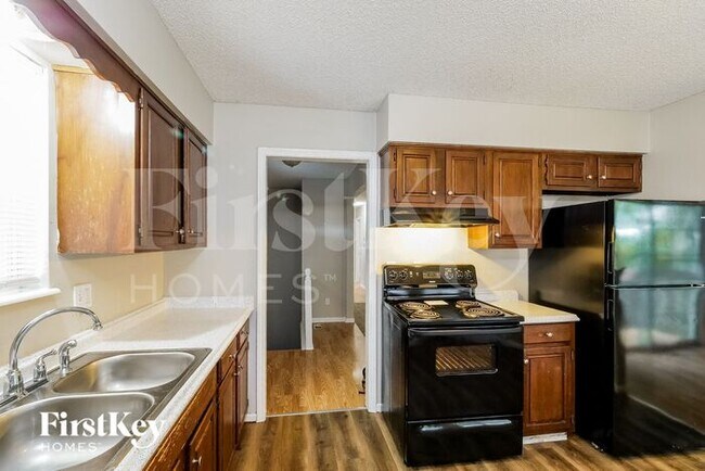 Building Photo - 2906 NW 3rd Terrace