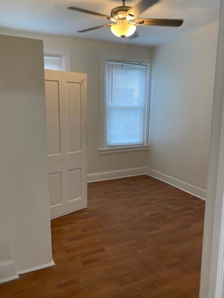 Building Photo - 4308 Ludlow St