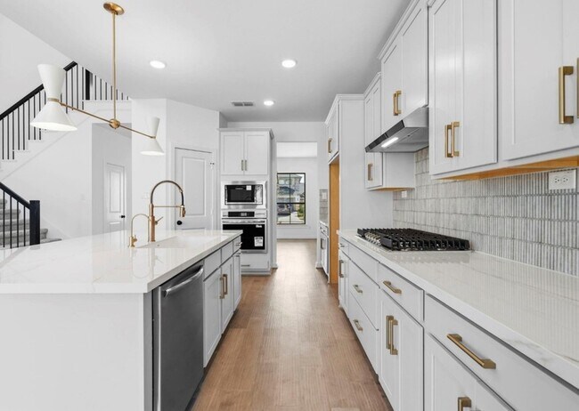 Building Photo - 10919 Spring Wind Dr