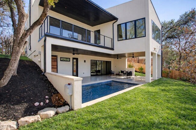Building Photo - 434 Brady Ln