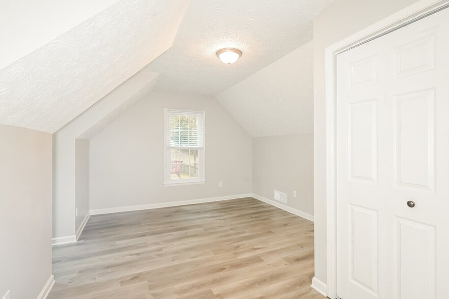 Building Photo - 1265 Grayland Hills Dr