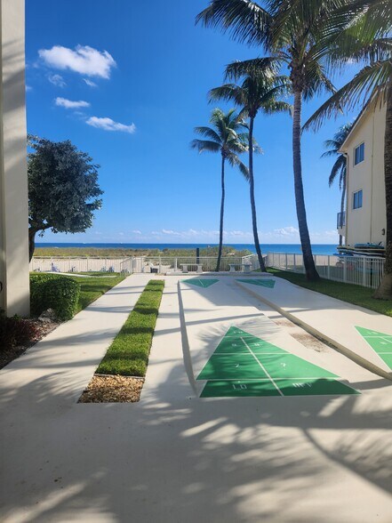 Additional Grilling area - 6000 N Ocean Blvd