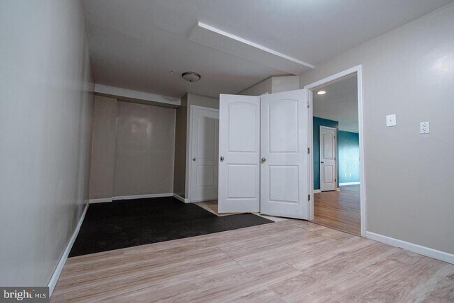 Building Photo - 15520 Lady Lauren Ln