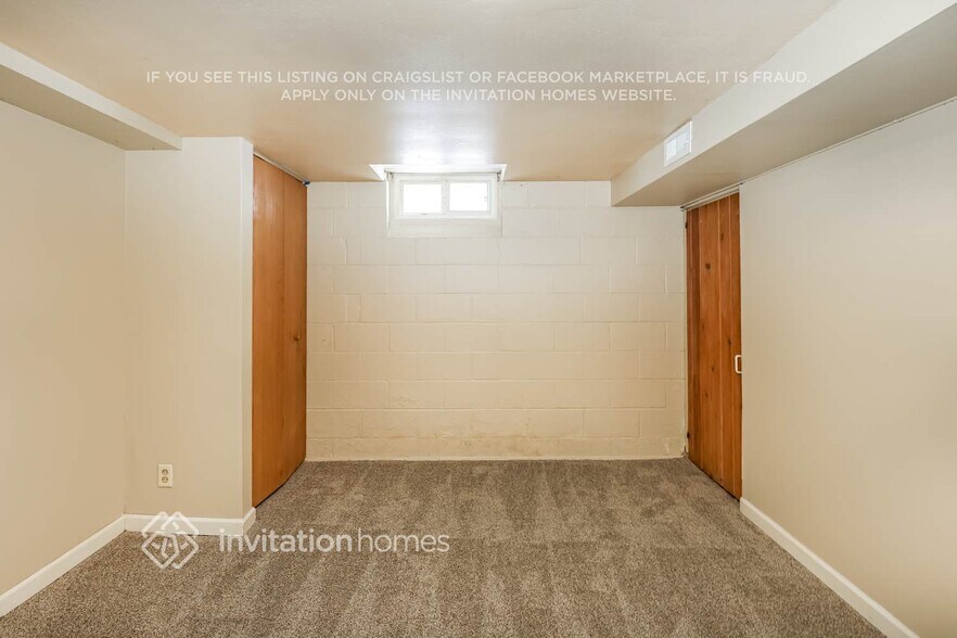 Building Photo - 1160 Kennard St N