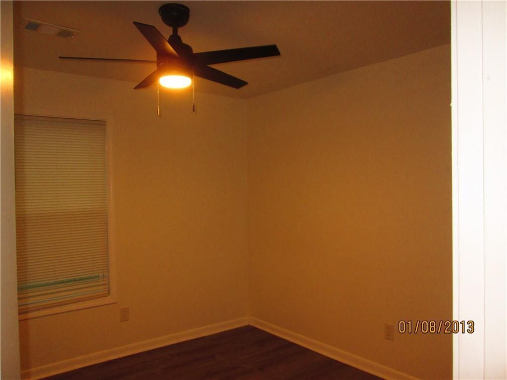 Building Photo - 6712 Ivy Log Dr SW