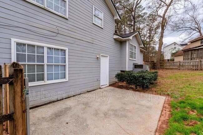 Building Photo - 4689 Oakley Pirkle Rd