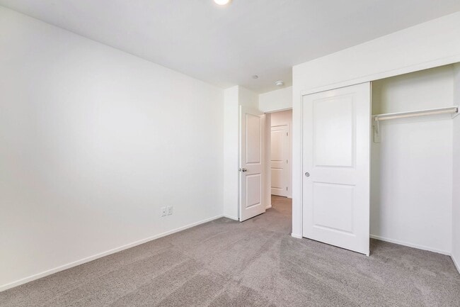 Building Photo - Luxury Living at a breathtaking property nestled in the vibrant city of Las Vegas!