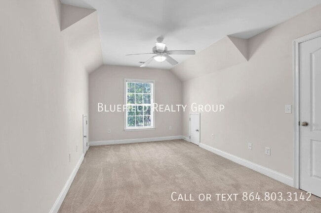Building Photo - 343 Rhapsody Ln