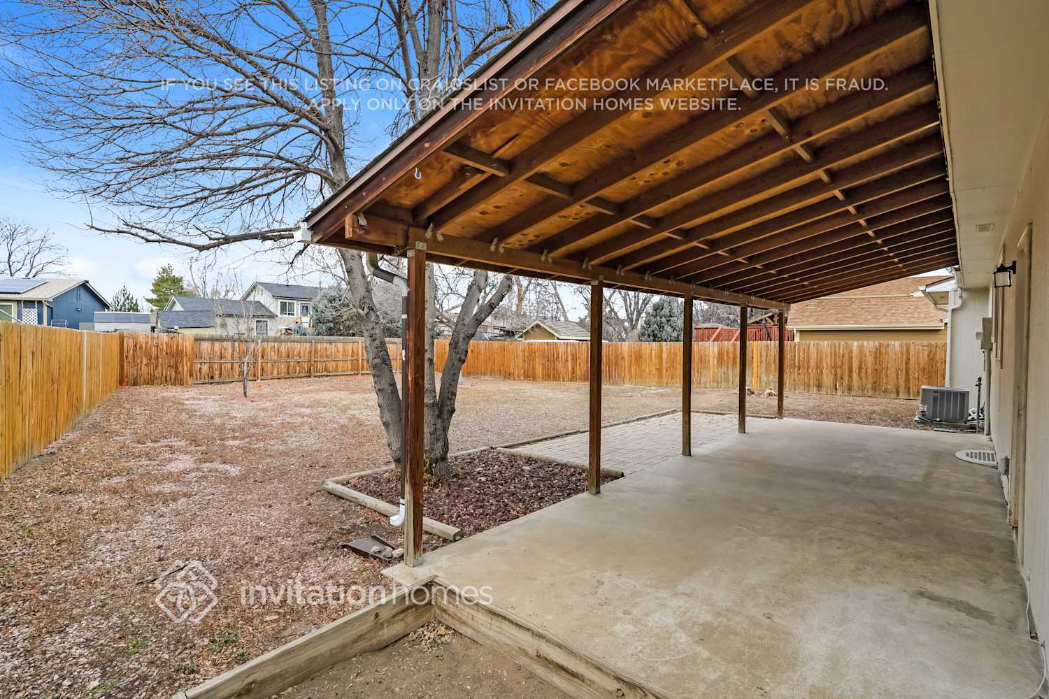 Building Photo - 10631 Queen St