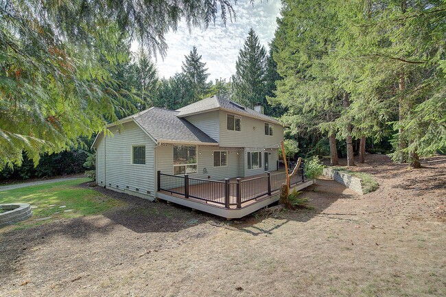 Building Photo - 4Bd/2.5Ba Sammamish Home