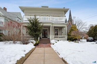 Building Photo - 591 Orange St