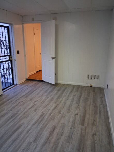 Building Photo - 20269 Elkhart St