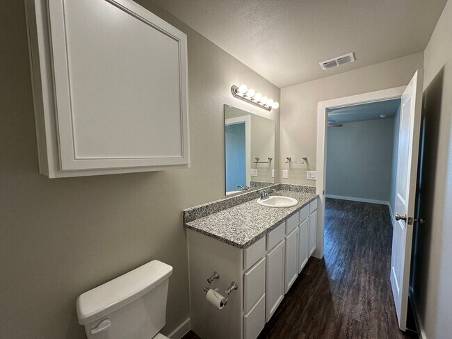 Building Photo - Pre-leasing for June: Frenship ISD!