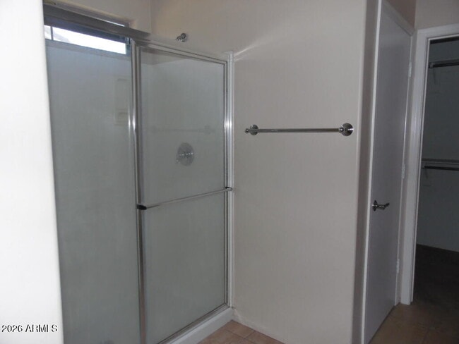 Building Photo - 8472 W Lewis Ave