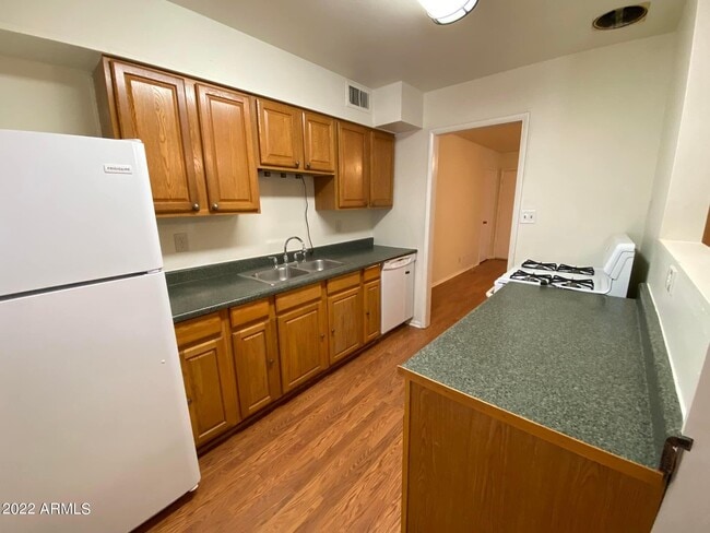 Building Photo - 12026 N 103rd Ave