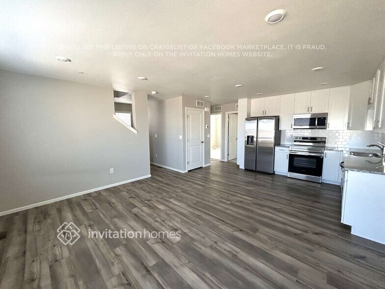 Building Photo - 13561 E 103rd Pl