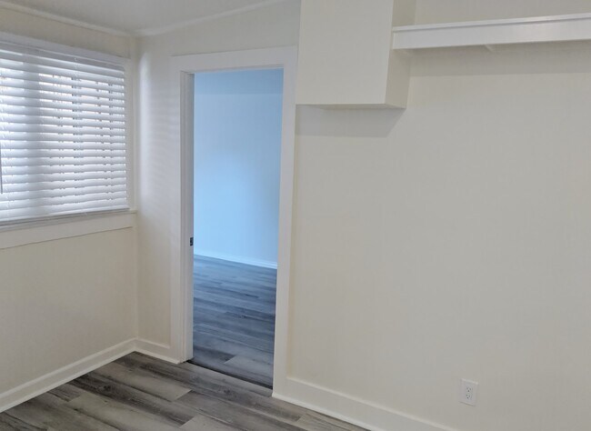 Building Photo - 4041 Van Buren Pl