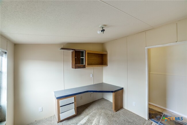Building Photo - 205 County Rd 212A