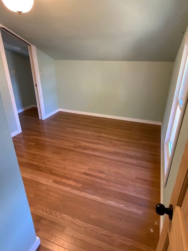 Building Photo - Charming Downtown House for Rent