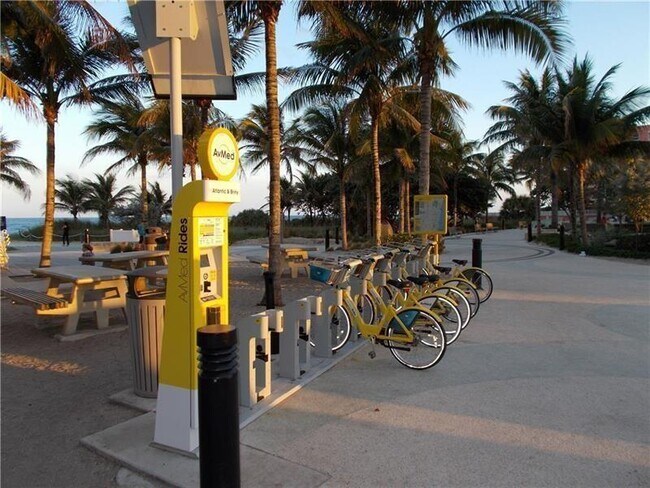 Building Photo - 133 N Pompano Beach Blvd