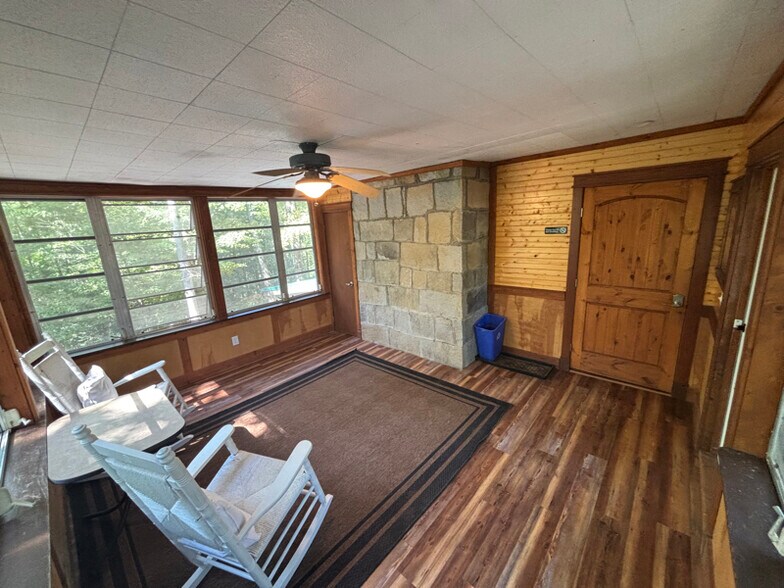 Building Photo - 10 Lakemont Cottage Trail