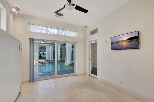 Building Photo - 16334 Port Dickinson Dr