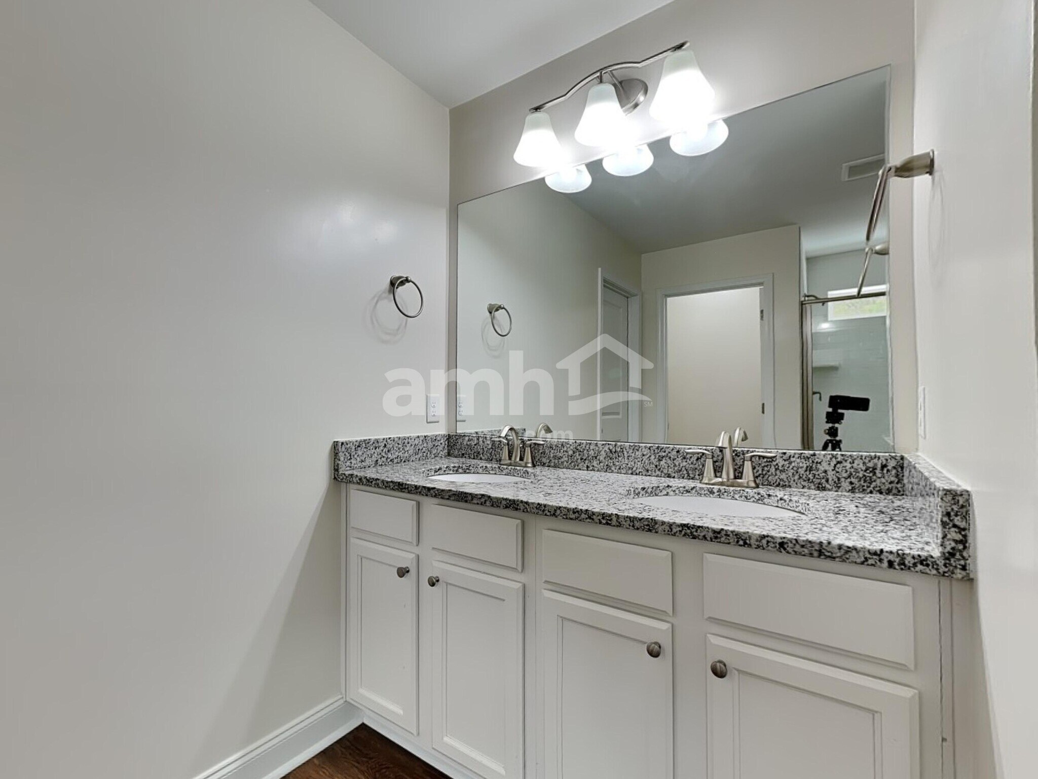 Building Photo - 16365 Aubergine Aly