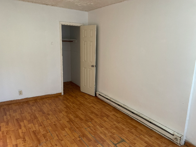 Building Photo - 1105 Hidden Valley Dr