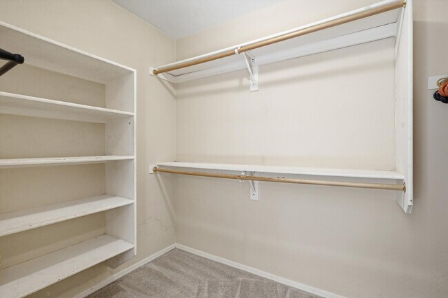 Building Photo - 5339 W Kaler Cir