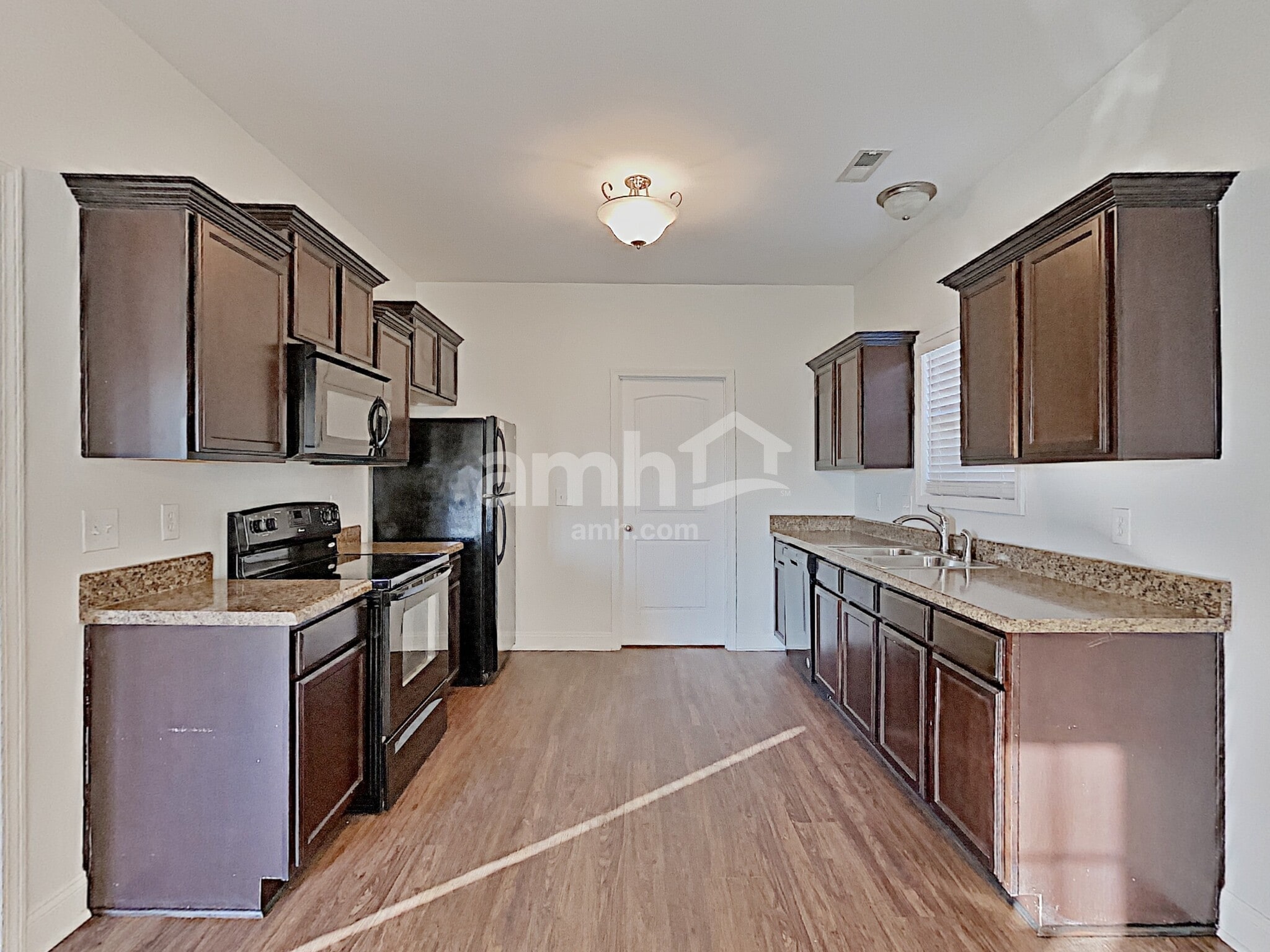 Building Photo - 3415 Cornerstone Dr