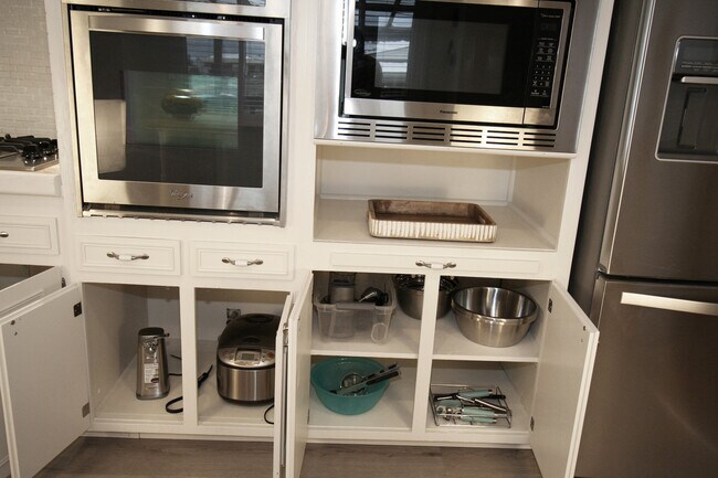 Building Photo - 1271 Bonnie Ln