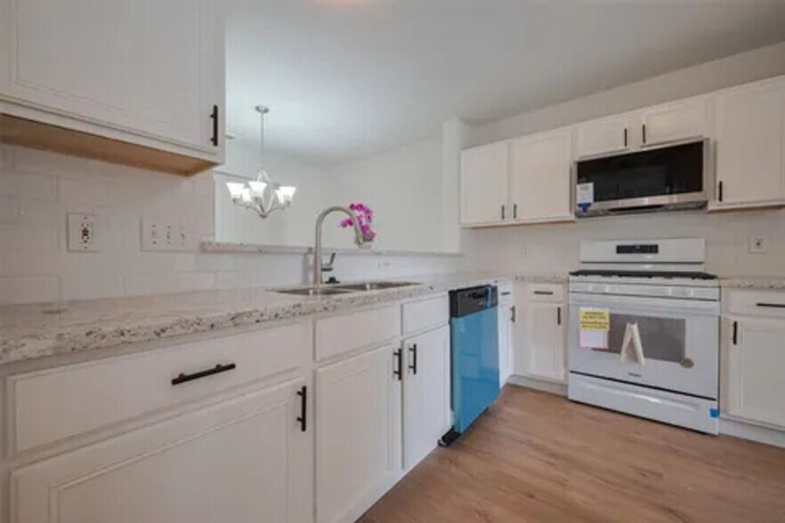 Building Photo - 10918 Linden Gate Dr