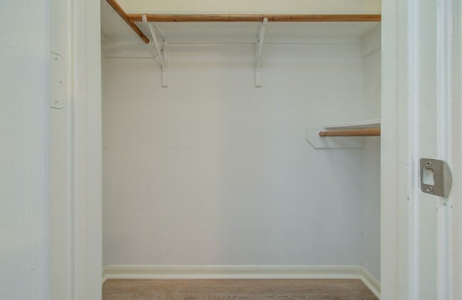 Building Photo - 14003 Cypress Falls Dr