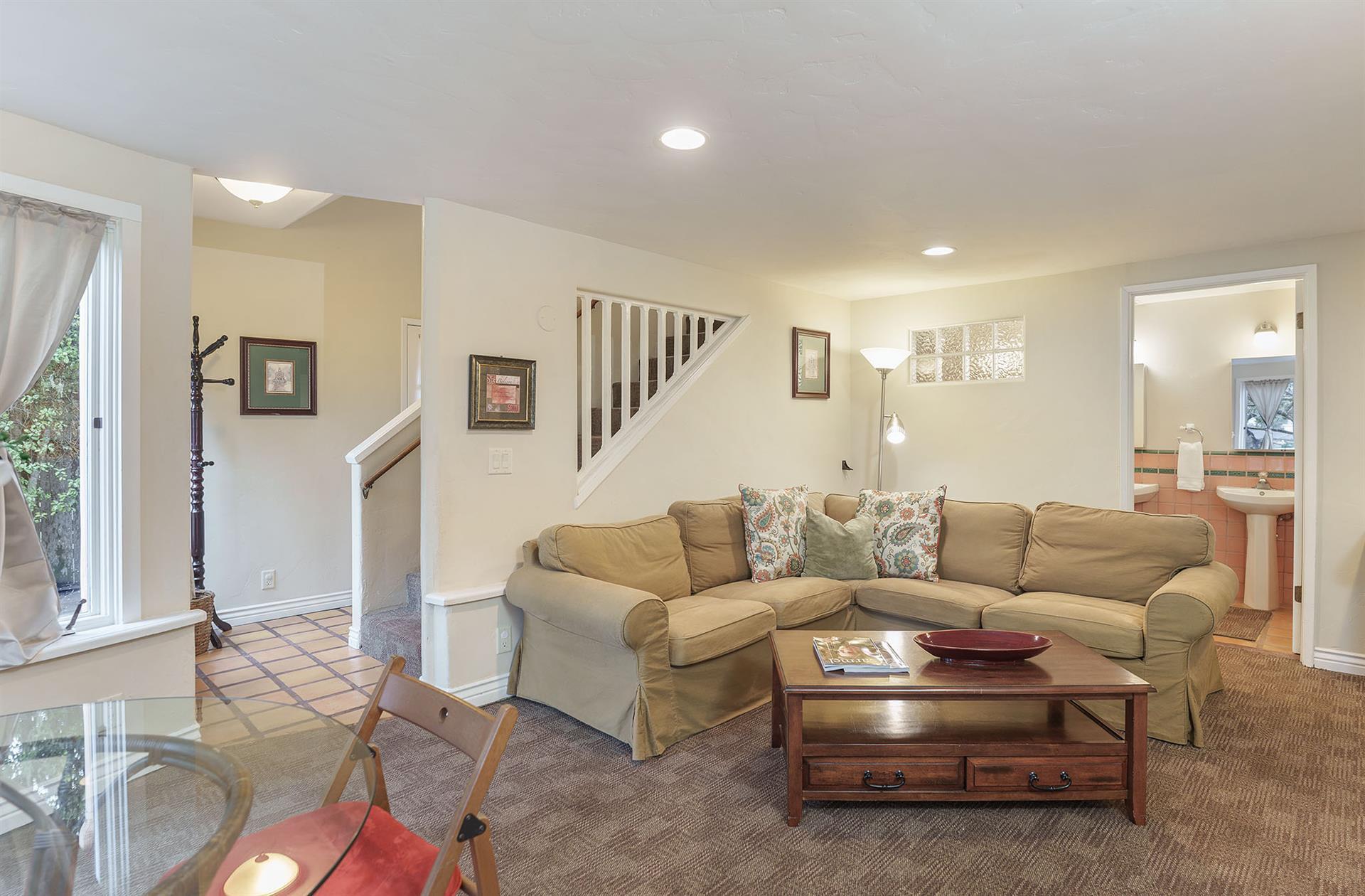 Building Photo - 938 Lighthouse Ave