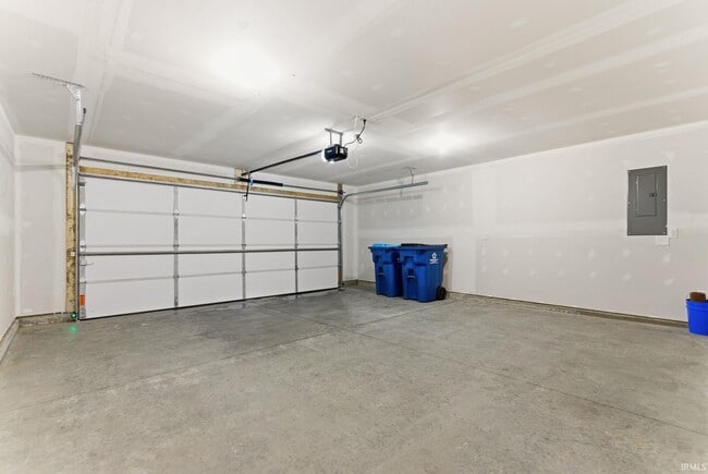 Building Photo - 12283 Hideout Pass